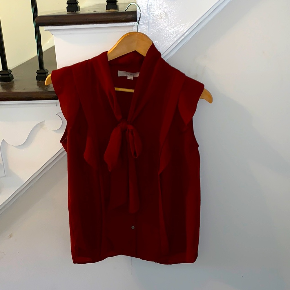 LOFT Tie Front Sleeveless Blouse with Ruffle and Button Detail (SP)